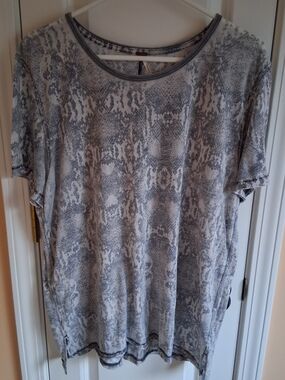Free People Gray Snake-Print Short Sleeve Tee